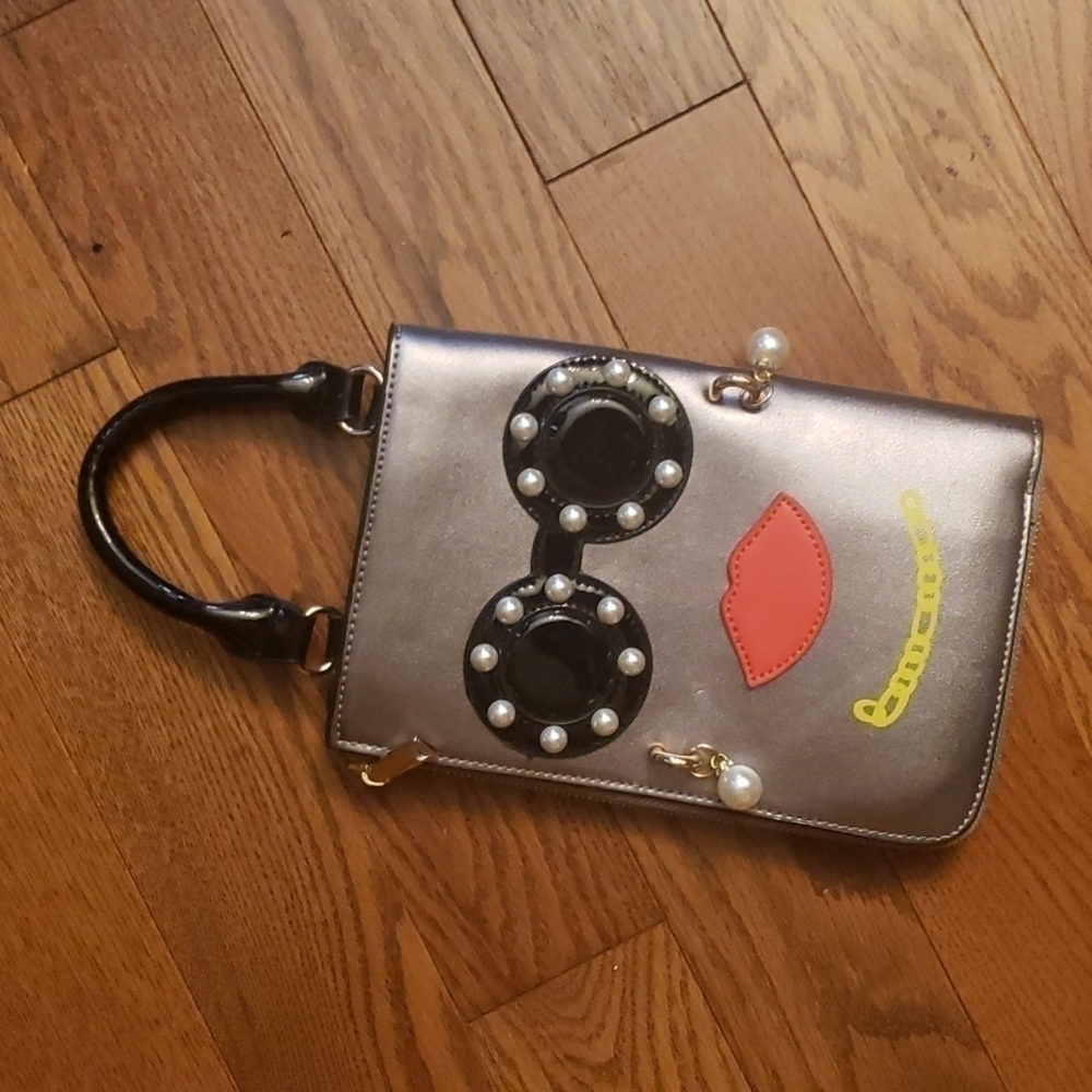 CLUTCH/ONE handle bag